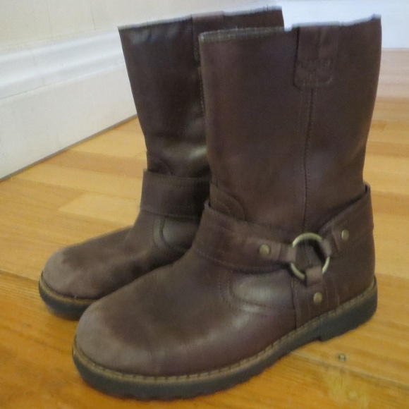 Kids UGG Australia Chandler Boots 1001503 Brown - Picture 1 of 8
